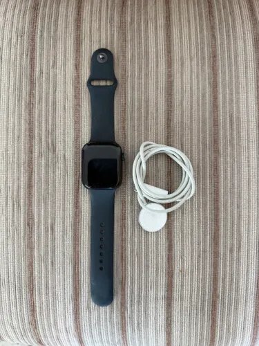Vende 2 Apple Watch - Série 7 e Série 9