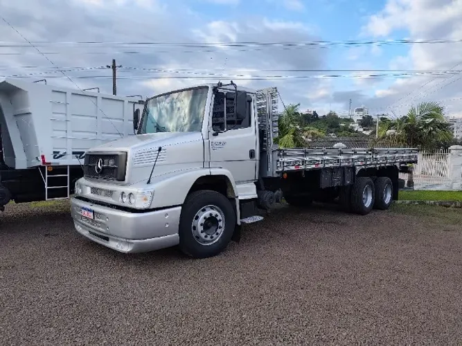 M.Benz 1620 mecanico bomba e AR condicionado