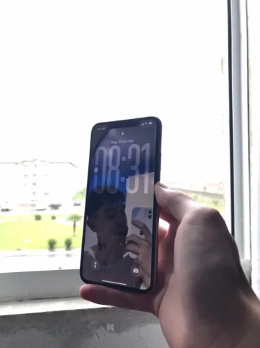 Troco ou Vendo iPhone 11 Pro Max e 7 Plus.