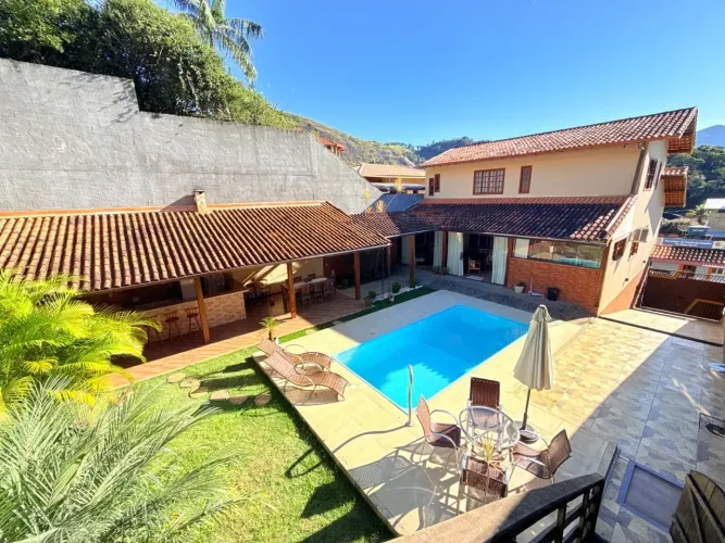 Casa com 4 quartos, Piscina, Churrasqueira, a 5 min do Centro - Bom Jardim no Bem-Te-Vi A