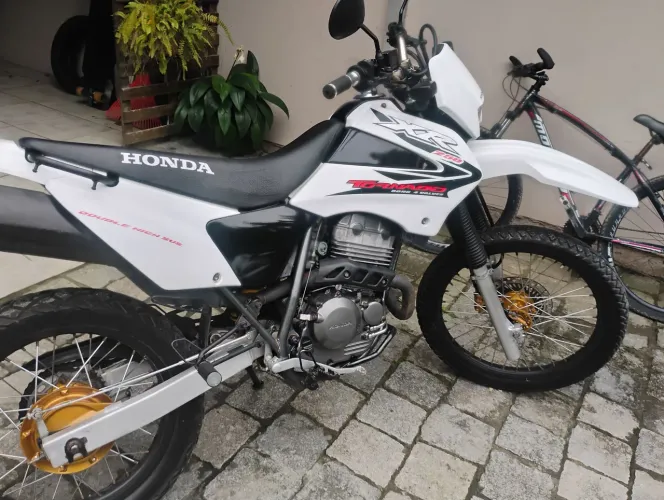 Vendo XR tornado 250 para pessoas exigentes