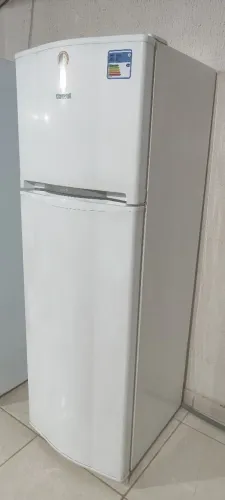 Geladeira cônsul Frost Free 330 litros palito