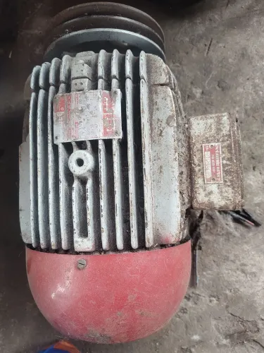 Motor trifásico