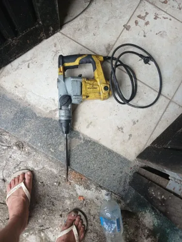 Vendo martelete sds vonder 110v valor 450