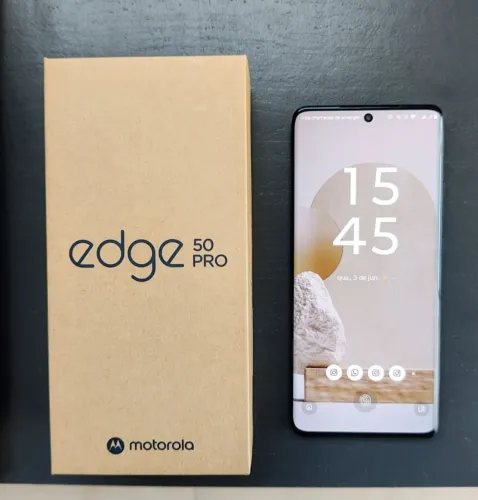 Motorola Edge 50 Pro 256GB - Seminovo Impecável (Com Nota, Caixa e Carregador 125W)