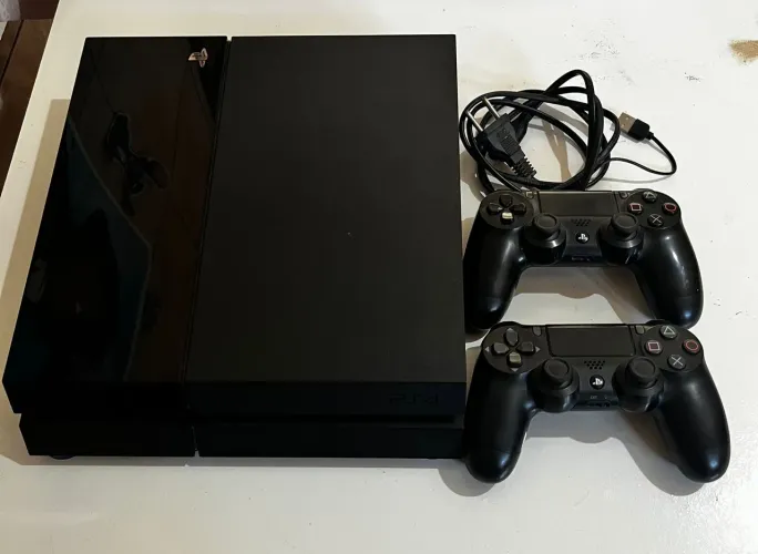 PlayStation 4 Fat 1TB Completo + 2 Controles Originais + Jogos
