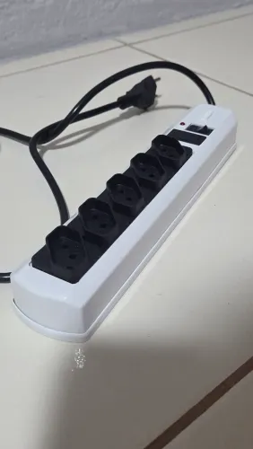Filtro de Linha de 5 tomadas