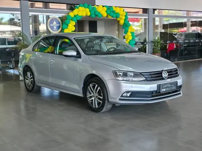 Volkswagen Jetta Comfortline 1.4 TSI 16V 4P Aut. 2016