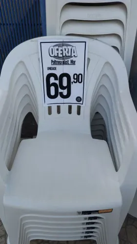Poltrona de plástico da mor