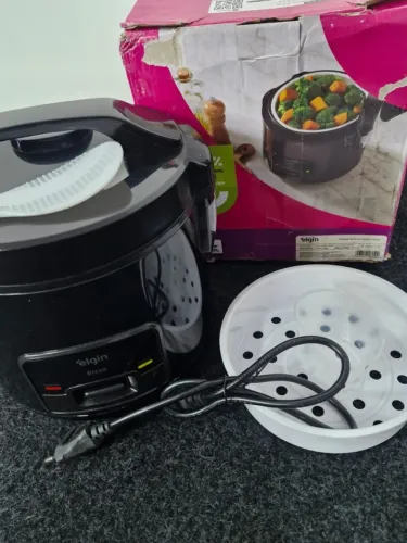 Panela Elétrica de Arroz Elgin Rizzo 5 Xícaras - 400W - 220V - Preto - Caixa Aberta