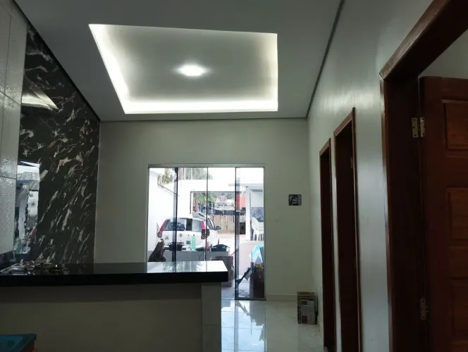 Alugo casa próximo ao tangará-02 quartos-piscina. 