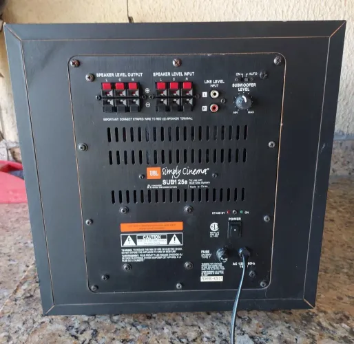 Subwoofer Ativo JBL Simply Cinema 125a 8" 120V Line and Speakers Level