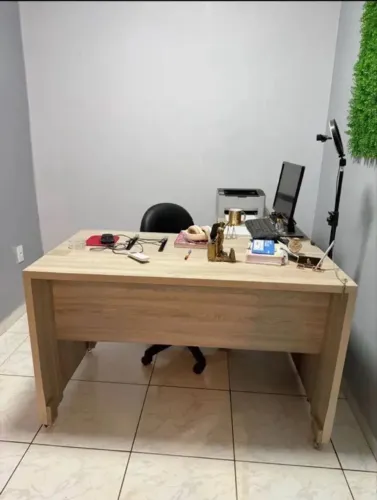 Mesa de estudo MDF