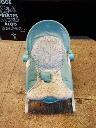 Carrinho, cadeirinha, berço vendo!