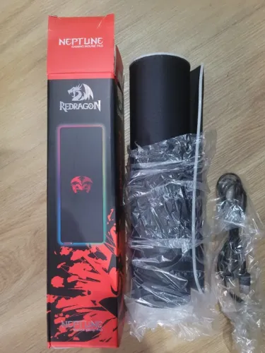 Mouse Pad Gamer Redragon Neptune RGB