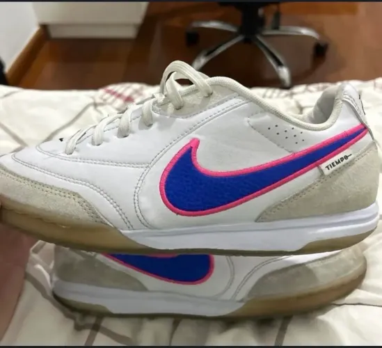 Chuteira Nike tiempo Street Gato