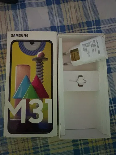 Samsung galaxy m31 em bom estado de conservação 128 gigas de memória.