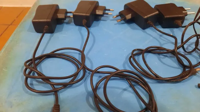 4 Fontes 12v