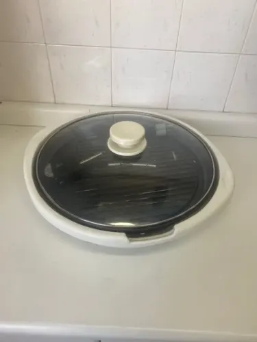 GRILL ELETRICO REDONDO COM TERMOSTATO