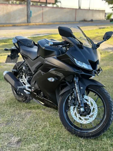 Yamaha R15 ABS 2026 - apenas 3500km rodados!