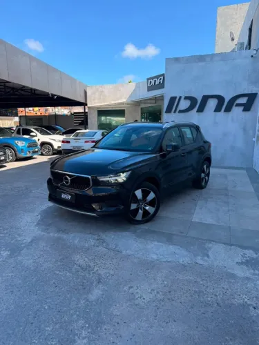 Volvo XC40 XC 40 T-4 Momentum 2.0 190cv FWD 2020