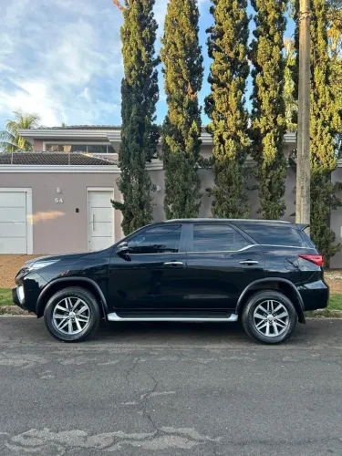 Toyota Hilux SW4 SRX 4X4 2.8 TDI 16V Dies. Aut. 2019