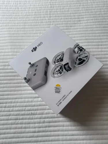 Drone DJI NEO - 3 baterias e controle!