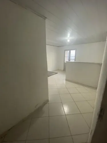 Alugo kitnet no Jacintinho