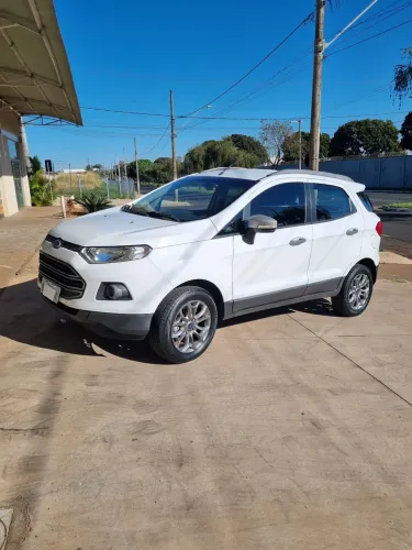 Ford Ecosport Freestyle 1.6 16V Flex 5P 2014