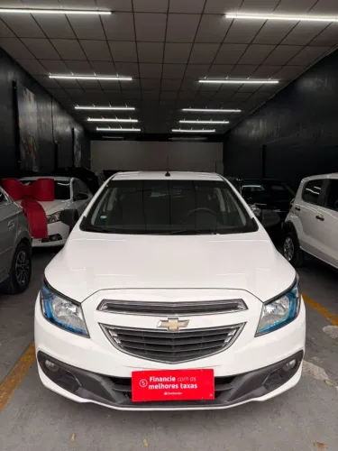 Chevrolet Onix Hatch LTZ 1.4 8V Flex Power Aut. 4P 2016