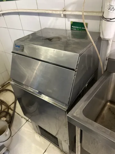 Máquina de gelo Everest
