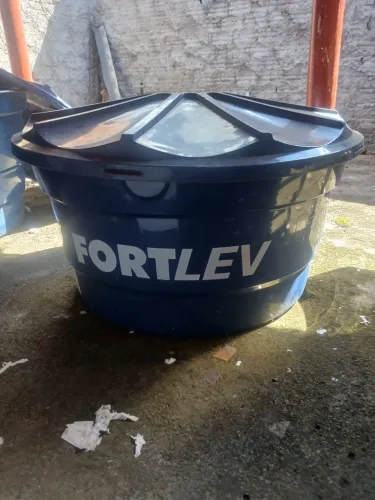 Caixa d?água nova 500L 