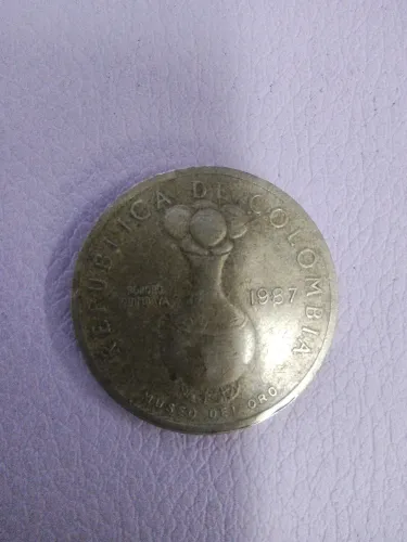 Moeda Colombiana de 1087