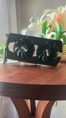 Placa de vídeo Sapphire ATI Radeon R9 270 2GB Dual X OC GDDR5