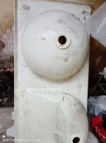 Vendo uma pia top de linha só chamar no zap *83