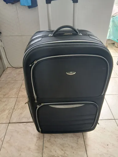 Mala de 30 kilos. Semi nova primicia