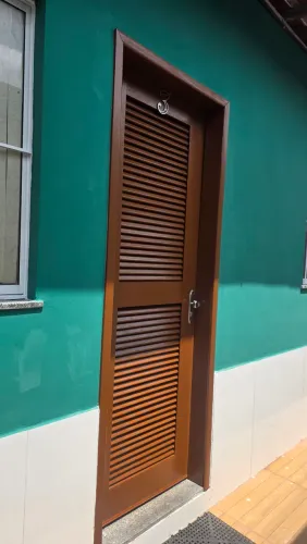 Alugo kitnet studio mobiliada no turu