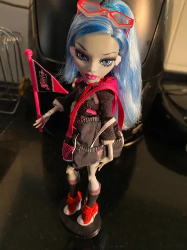 Boneca monster high ghoulia líder de torcida