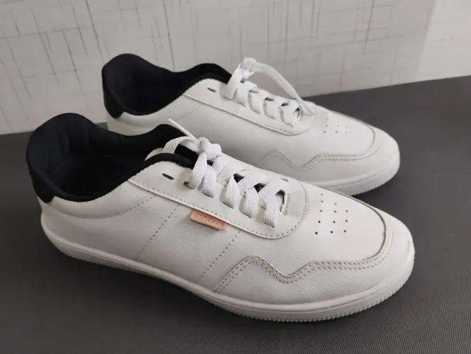 Tênis Feminino 35