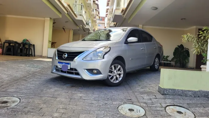 Nissan Versa SL 1.6 16V Flexstart 4P Mec. 2016