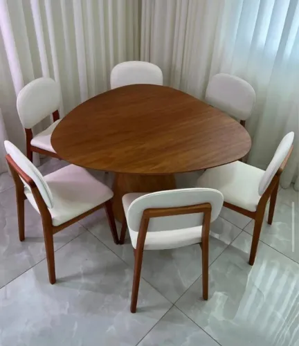 Mesa de jantar Orgânica 130x130 Com 6 Cadeiras