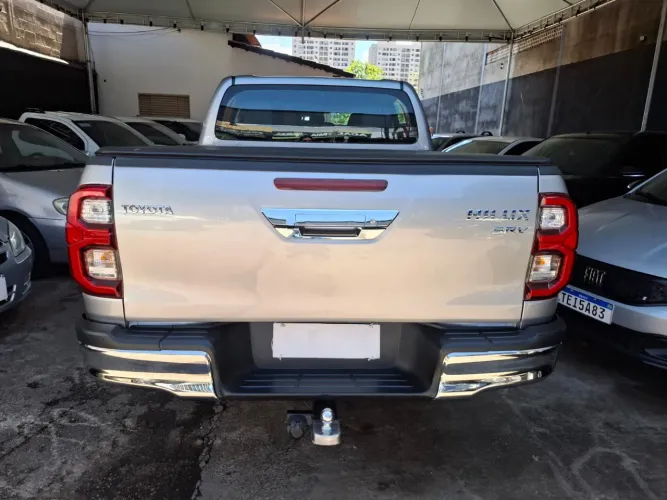 Toyota Hilux CD SRV 4X4 2.8 TDI Diesel Aut. 2020