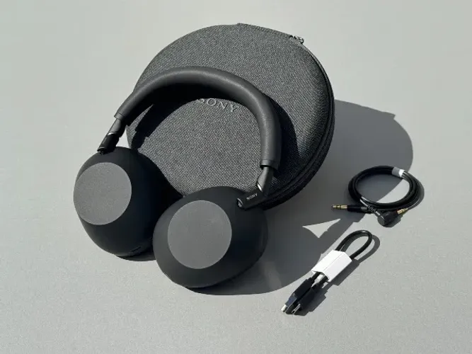 Fone de Ouvido Sony WH-1000XM6 Preto