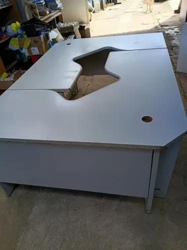 Mesa em L em Madeira
