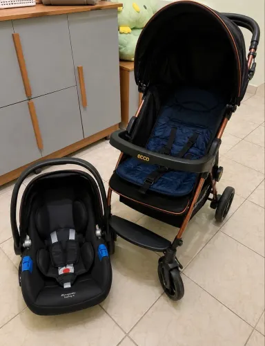 Carrinho De Bebê Com Bebê Conforto Ecco Até 15 Kg Burigotto