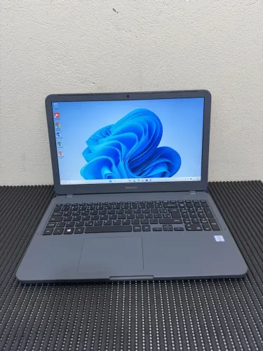 Notebook Samsung Intel Core i3-7th | SSD 120GB | 4GB RAM | Tela 15.6 Full HD