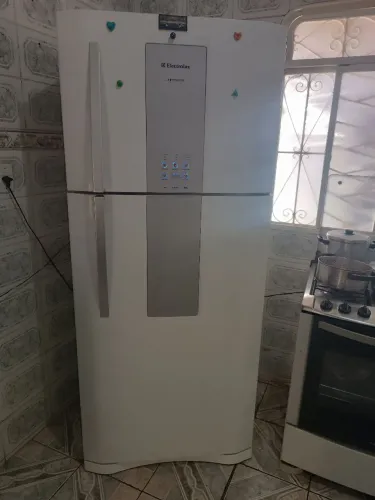 Geladeira Electrolux Df 80 Frost Free