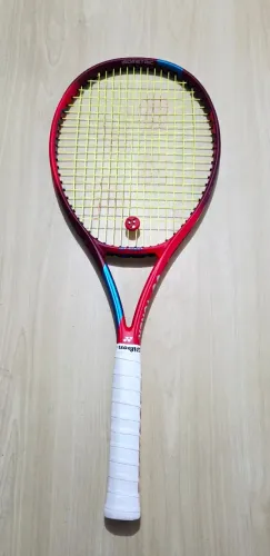 Raquete Yonex Vcore 98 L3 Tango Red Impecável
