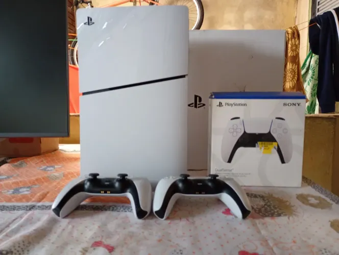 Kit PS5 SLIM MIDIA FÍSICA e monitor LG GAMER