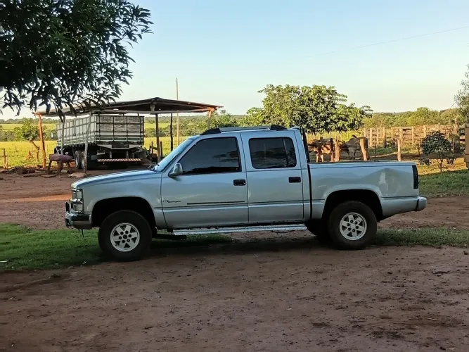 Chevrolet C-20 Custom de Luxe 4.1 1996